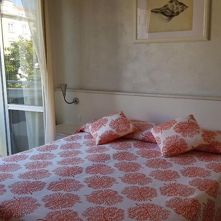Hotel Enrico アラッシオ エクステリア 写真