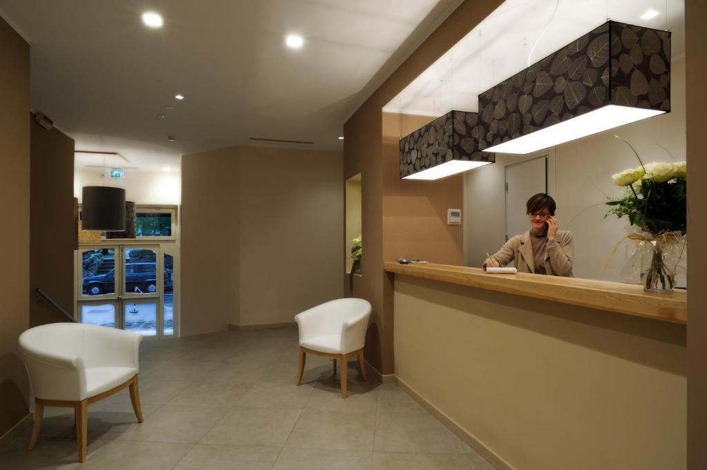 Hotel Enrico アラッシオ エクステリア 写真